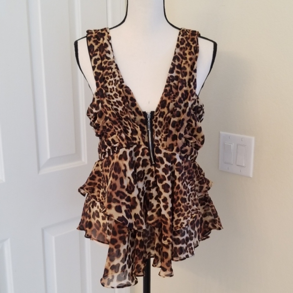 Plunging v-neck leopard print top